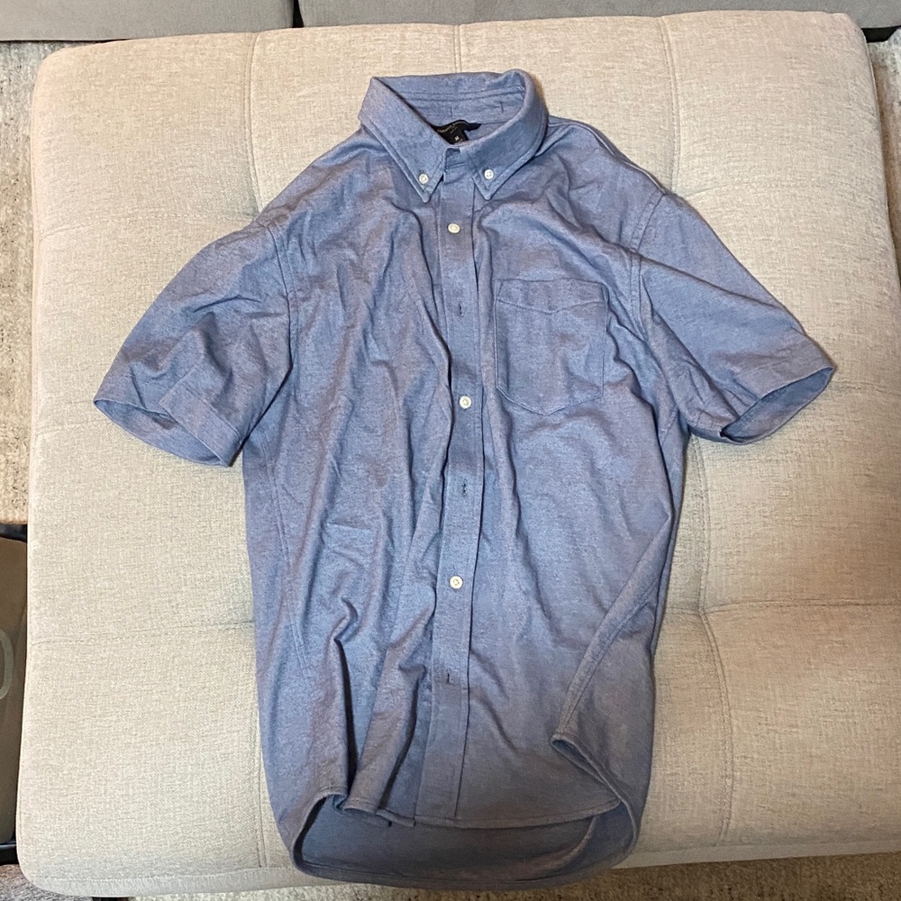 Banana Republic Casual Blue Button Down Shirt